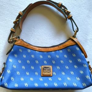 Dooney and Bourke Hand Bag